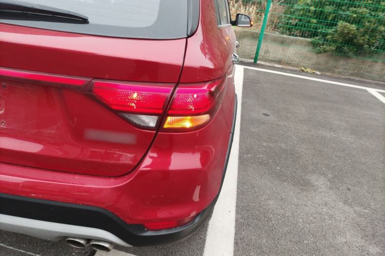 Used Kia KX Cross 2017 1.4L AT GLS