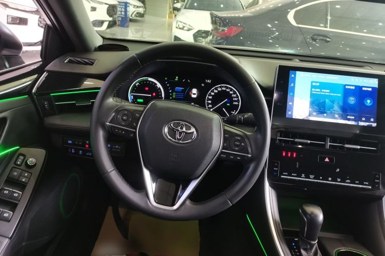 Used Toyota Avalon 2022 Dual-Engine 2.5L Luxury Edition