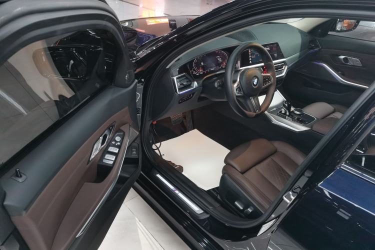 Used BMW 3 Series 2022 Restyled 325Li M Sport Night Edition Package
