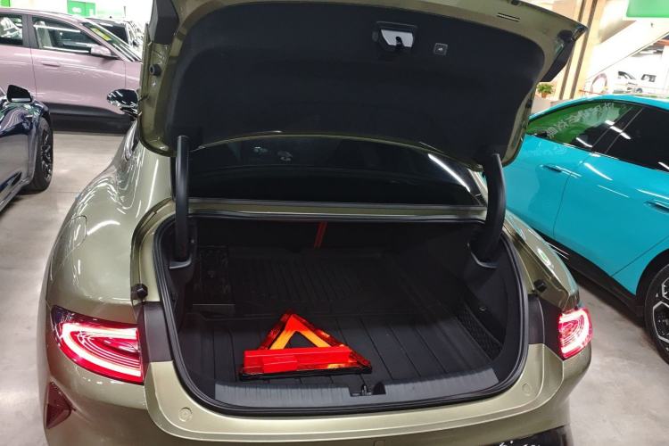 Used  SU7 2024 Four-Wheel Drive Ultra-Long Range Advanced Intelligent Driving Max Edition