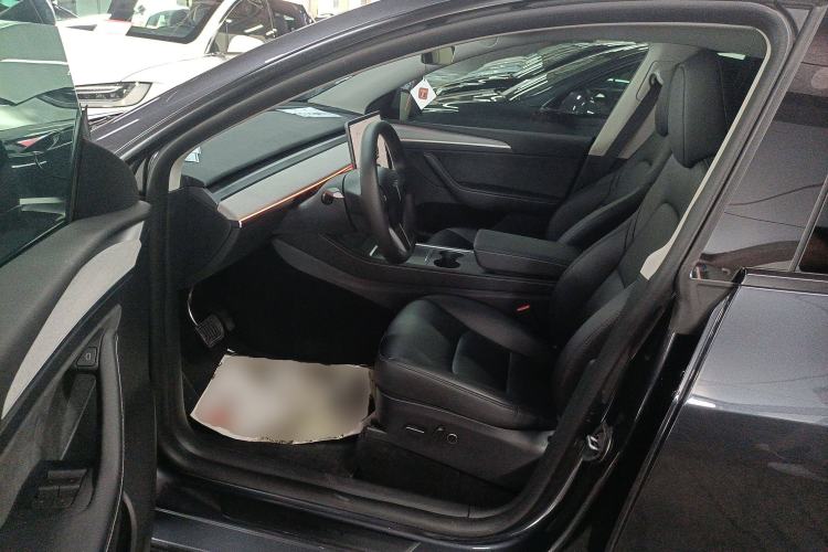 Used Tesla Model Y 2024 Rear-Wheel-Drive Version
