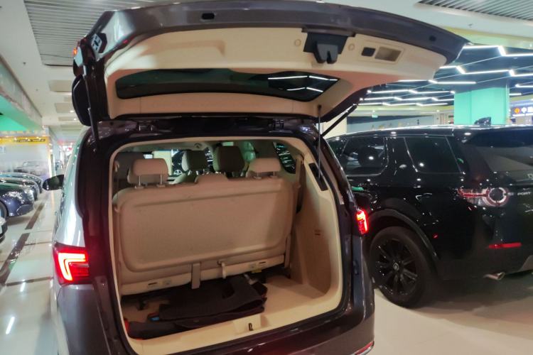 Used Buick GL8 2023 Land Business Class Smart Deluxe Model
