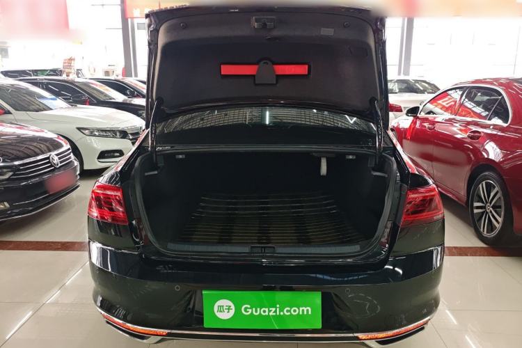 Used Volkswagen Magotan 2020 330TSI DSG Leading Model
