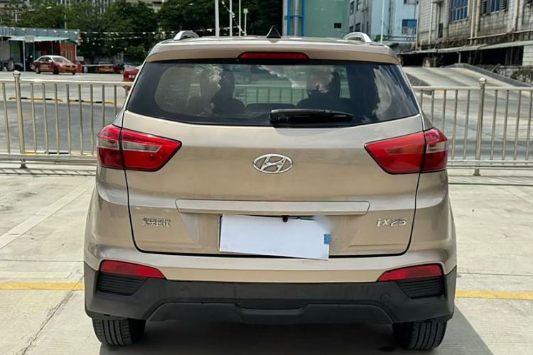 Used Hyundai ix25 2015 1.6L Manual Two-Wheel Drive Fashionable GS Model
