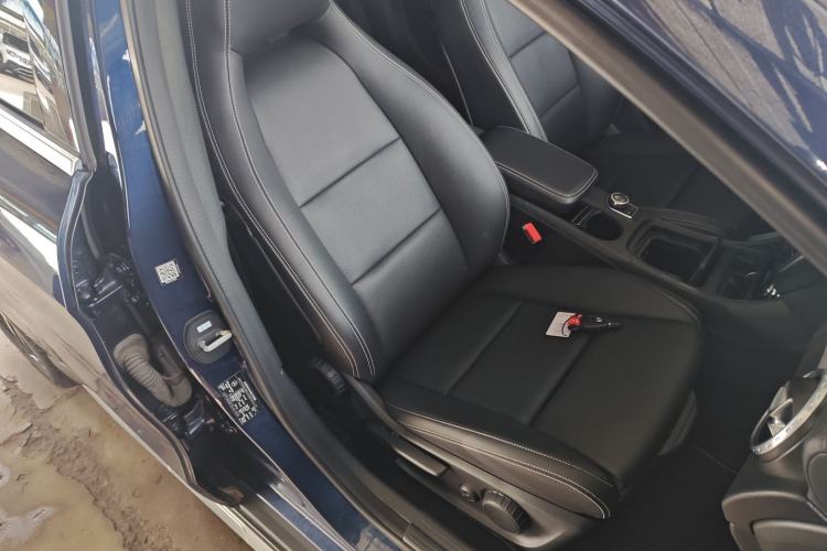 Used Mercedes-Benz GLA 2016 GLA 200 Fashion Model
