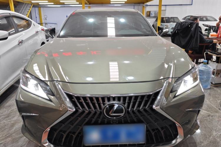 Used Lexus ES 2024 200 Premium Edition
