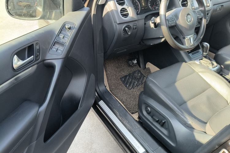 Used Volkswagen Tiguan 2013 2.0 TSI Automatic All-Wheel Drive Luxury Edition