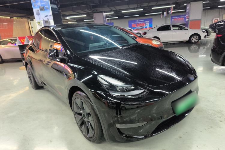 Used Tesla Model Y 2023 Long-Range All-Wheel-Drive Version