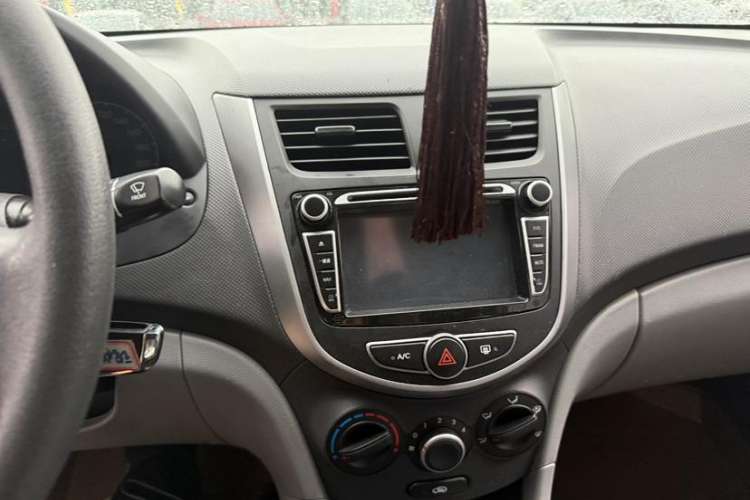 Used Hyundai Verna 2014 1.4L Automatic Smart GLS
