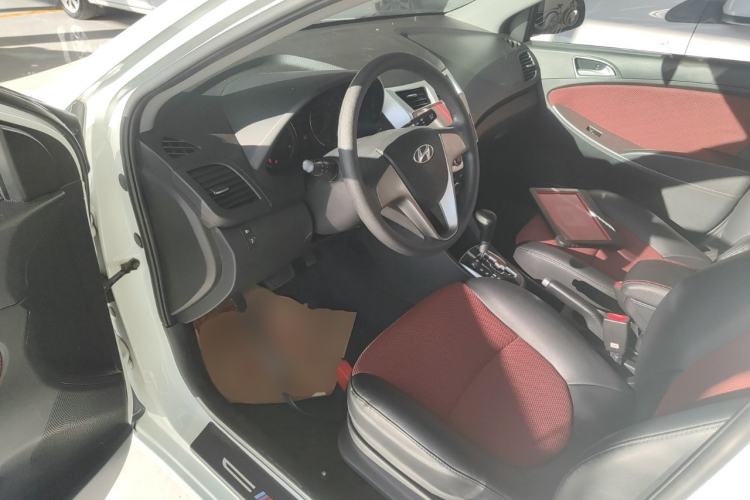 Used Hyundai Verna Ray 2014 1.4L Automatic GLX