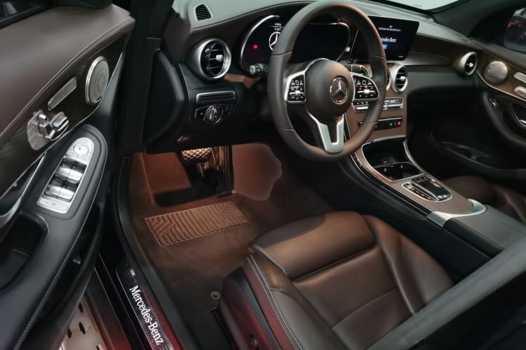 Used Mercedes-Benz GLC 2020 Facelift GLC 300 L 4MATIC Dynamic Edition
