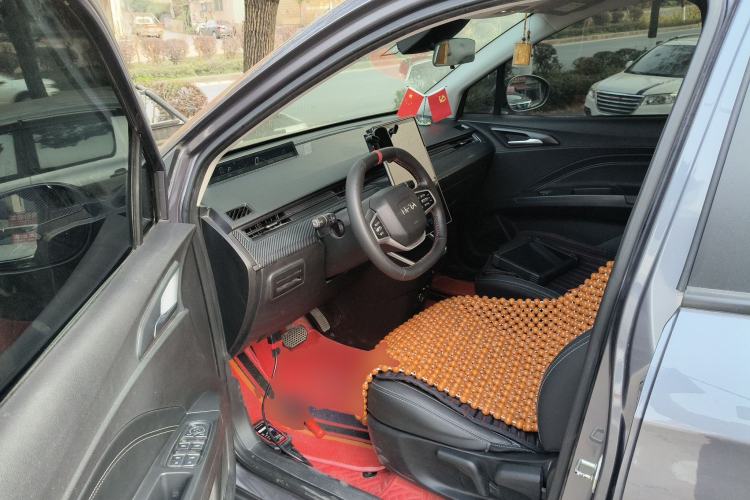 Used NETA V 2021 Long-Range Entertainment Edition Upgrade Model
