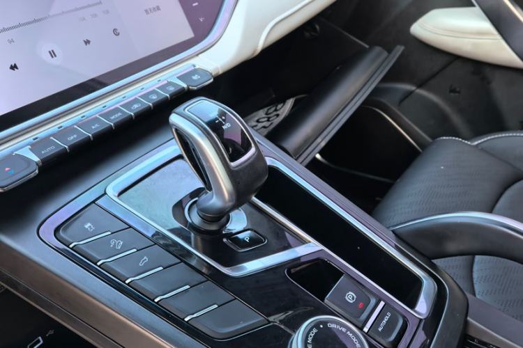 Used Geely Auto Emgrand X7 Sport 2022 Boyue X 1.8TD DCT ZhiZun Edition
