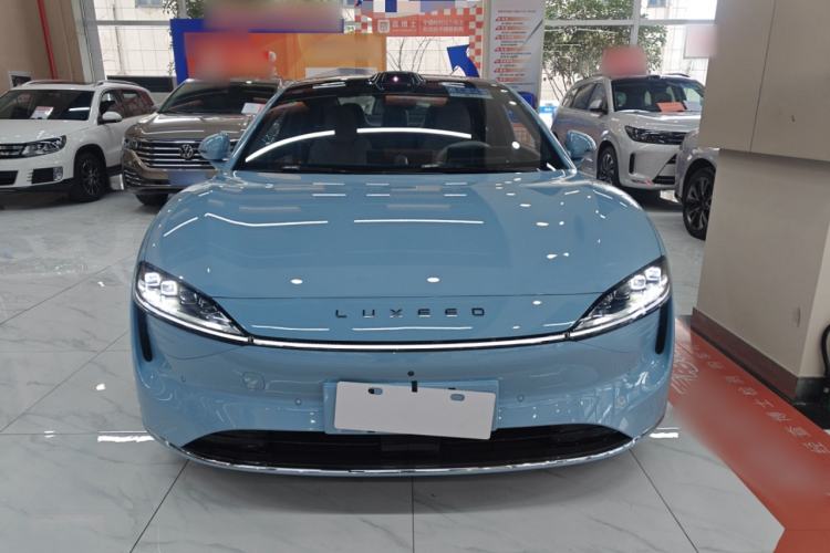 Used Hima Luxeed S7 2025 785 km Ultra
