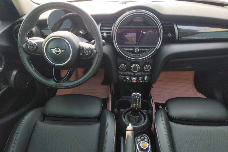 Used  MINI 2021 1.5T COOPER Classic Edition Five-Door Version
