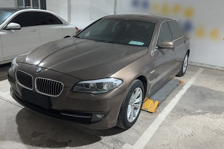 Used BMW 5 Series 2013 525Li Leading Model
