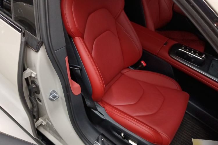 Used  SU7 2024 Four-Wheel Drive Ultra-Long Range Advanced Intelligent Driving Max Edition
