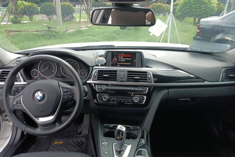 Used BMW 3 Series 2017 320Li Fashion Model
