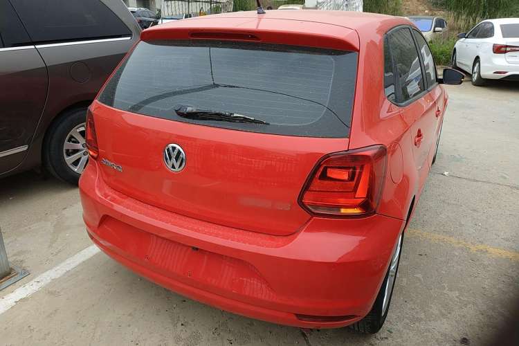 Used Volkswagen Polo 2014 1.6L Automatic Comfort Edition
