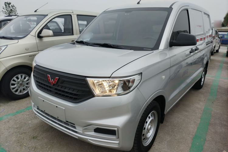 Used Wuling Hongguang V 2022 1.5L Jingqu Edition Enclosed-Window Vehicle with Hydraulic Power Steering LAR
