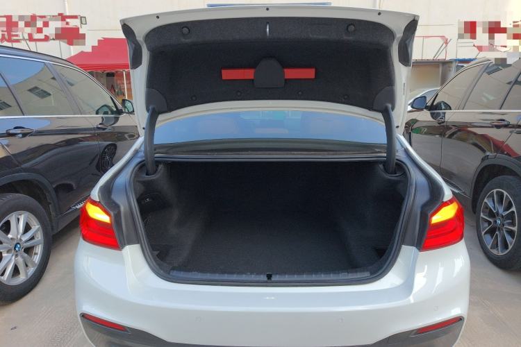 Used BMW 5 Series 2018 Restyled 530Li Leading Edition M Sport Package
