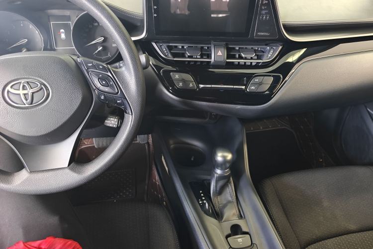 Used Toyota IZOA 2018 2.0L Yidong Edition China VI
