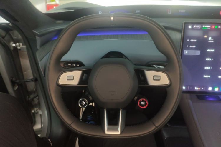 Used  YU7 2025 Ultra-Long Range High-Performance All-Wheel-Drive Max Edition
