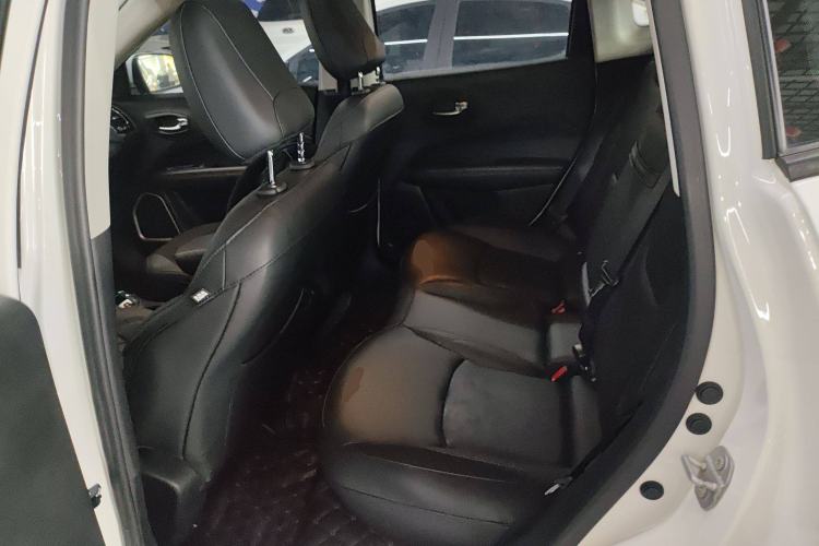 Used  Compass 2019 220T Automatic Family Edition
