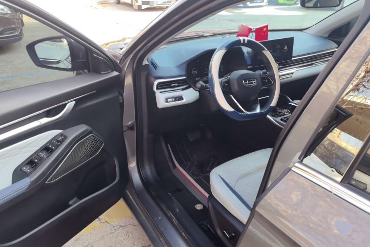 Used Geely Auto Emgrand 2022 4th Generation 1.5L CVT Flagship Model
