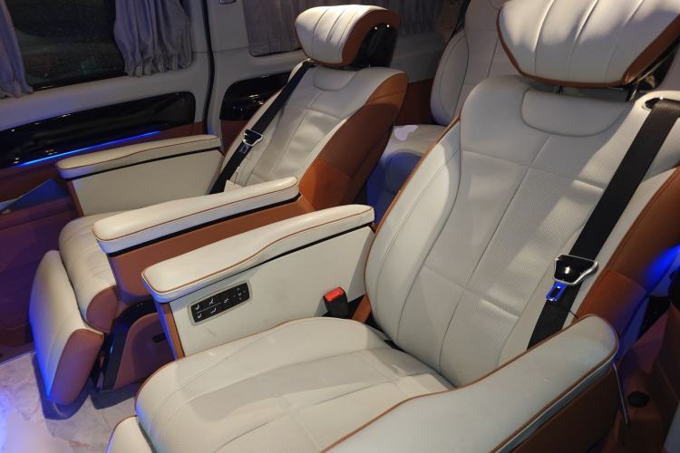 Used Mercedes-Benz Vito 2023 2.0T Business Version 7 Seats