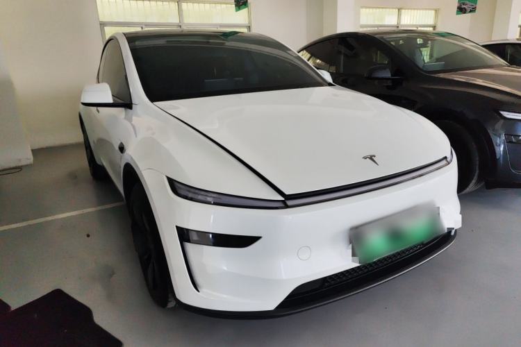 Used Tesla Model Y 2025 Rear-Wheel Drive First Edition