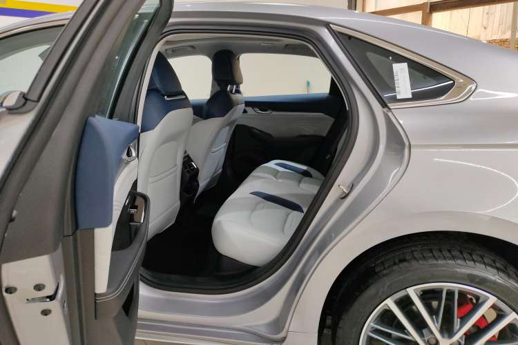 Used Geely Auto Preface 2023 2.0TD Prestige Version
