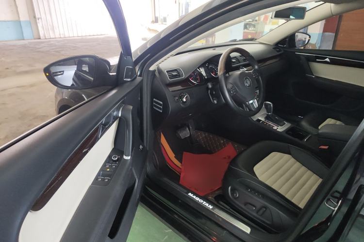 Used Volkswagen Magotan 2012 3.0 FSI Flagship Edition
