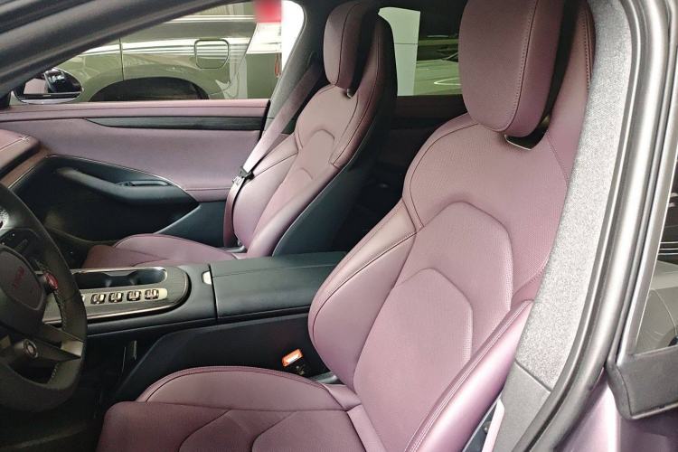 Used  SU7 2024 Rear-Drive Ultra-Long Range Advanced Pro-Level Intelligent Driving Version
