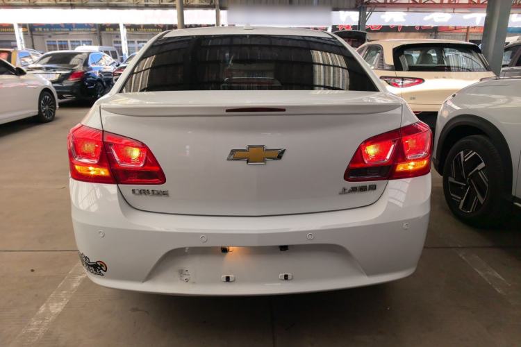 Used Chevrolet Cruze 2015 1.5L Classic SE MT
