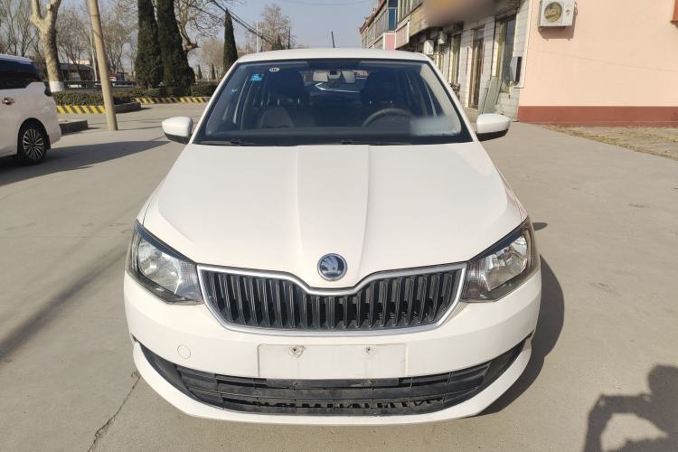 Used Skoda Fabia 2015 1.4L Automatic Front-Drive Model
