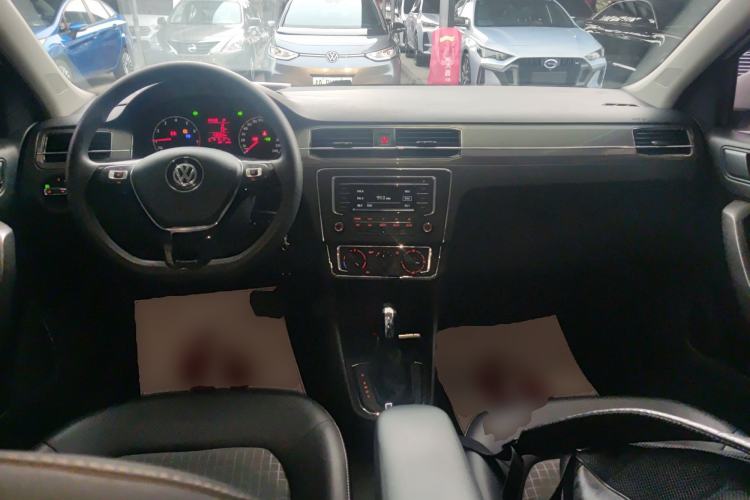 Used Volkswagen Santana 2016 1.6L Automatic Comfort Edition
