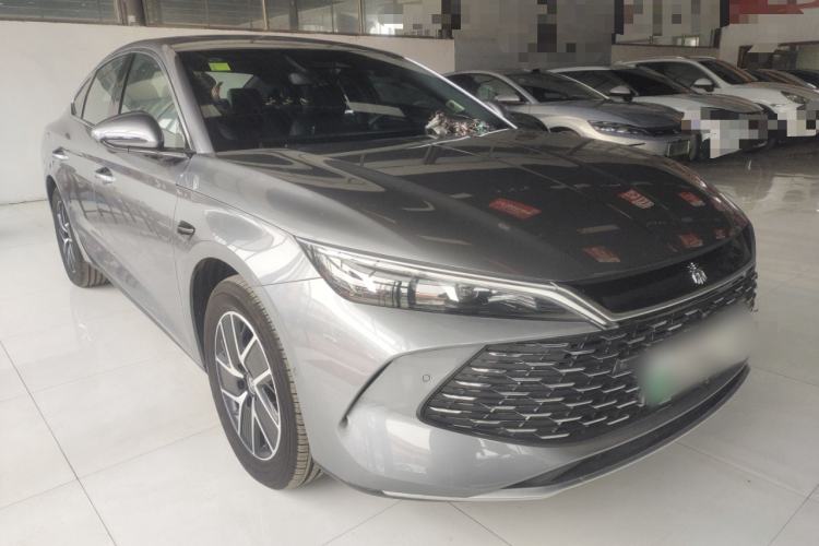 Used BYD Qin L 2025 DM-i Smart Drive 120KM Leading Model
