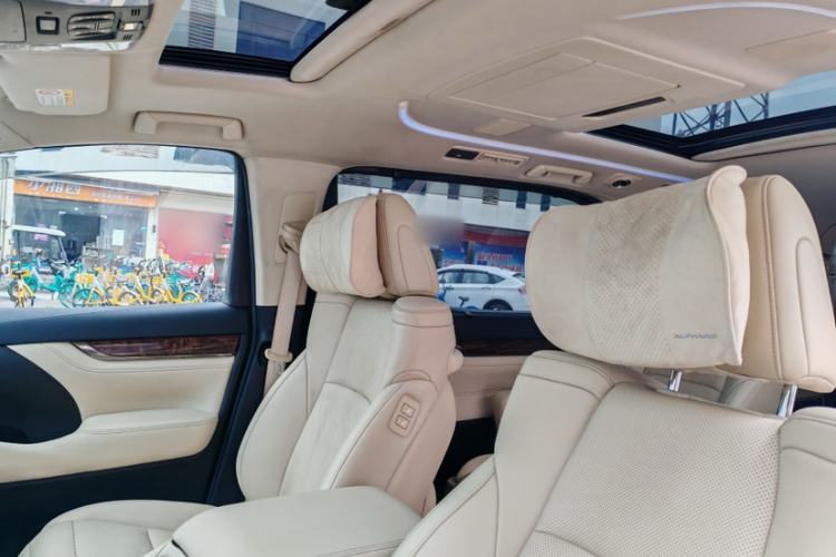 Used Toyota Alphard 2021 Dual-Engine 2.5L Luxury Edition