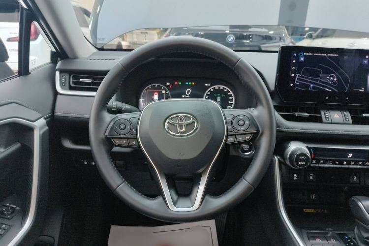 Used Toyota RAV4 2023 2.0L CVT Two-Wheel Drive Fashion Plus Edition
