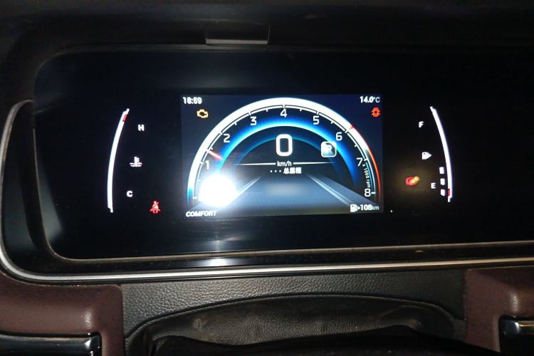 Used GAC Trumpchi M6 2021 PRO 270T DCT Luxury Edition
