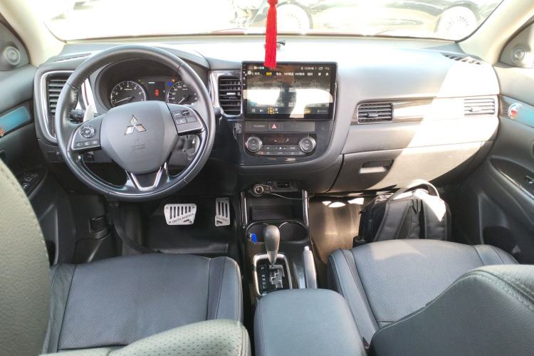 Used Mitsubishi Outlander 2016 2.4L 4x4 Elite Edition 5 Seats
