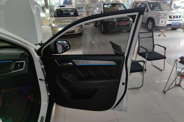 Used Roewe RX5 2019 20T Two-Wheel Drive Automatic 4G Connected Platinum Edition