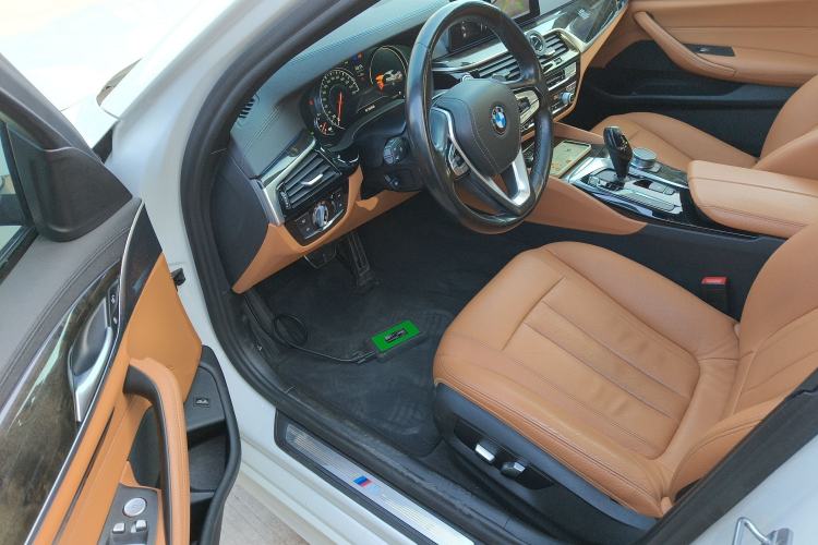 Used BMW 5 Series 2018 Restyled 530Li Leading Edition M Sport Package
