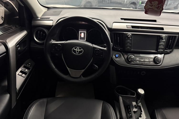 Used Toyota RAV4 2016 2.5L Automatic 4x4 Elite Edition
