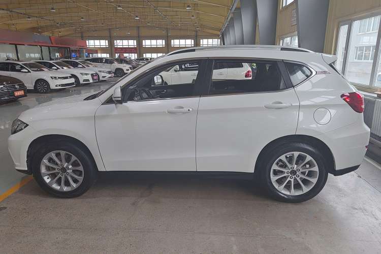 Used Haval H2 2017 Red-Label 1.5T Automatic Two-Wheel Drive Luxury Model
