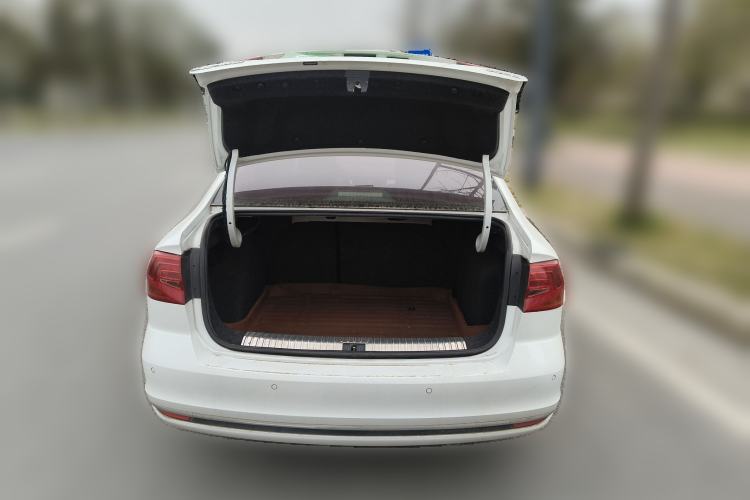 Used Volkswagen Bora 2016 1.6L Automatic Comfort Model