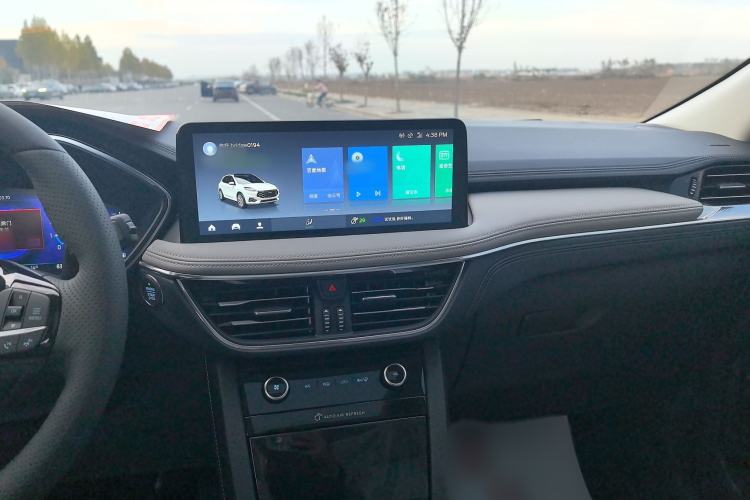 Used Ford Escape 2020 EcoBoost 245 Two-Wheel Drive Smart & Enjoyment Model
