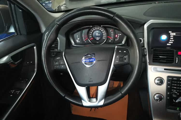 Used Volvo XC60 2017 T5 Smart Upgrade Edition
