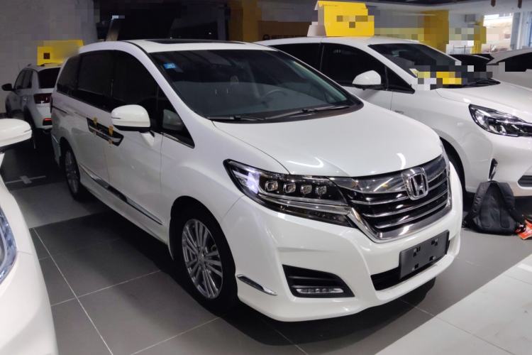Used Honda Elysion 2016 2.4L Luxury Edition
